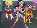 Spēle Frenemies: DC Super Hero Girls online