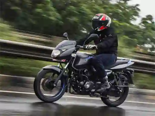 Spēle Bajaj Pulsar 125 online