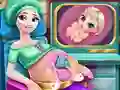 Spēle Ice Queen Pregnant Check-Up online