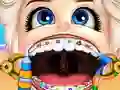 Spēle Baby Elsa Wears A Brace online