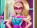 Spēle Superhero Doll Closet online