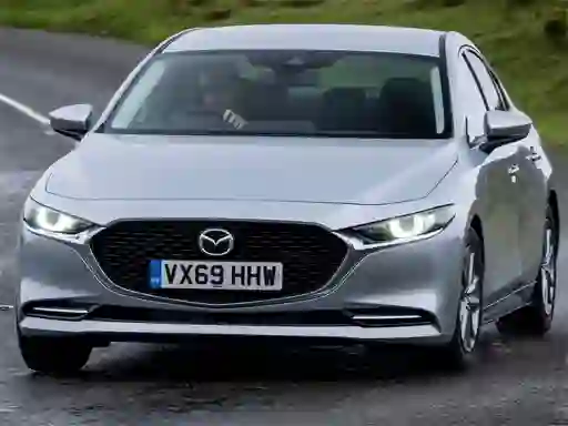 Spēle Mazda 3 Sedan online