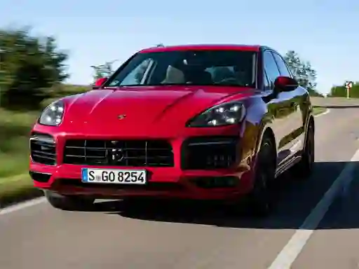 Spēle 2020 Porsche Cayenne GTS Puzzle online