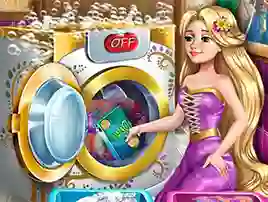 Spēle Goldie Princess Laundry Day online