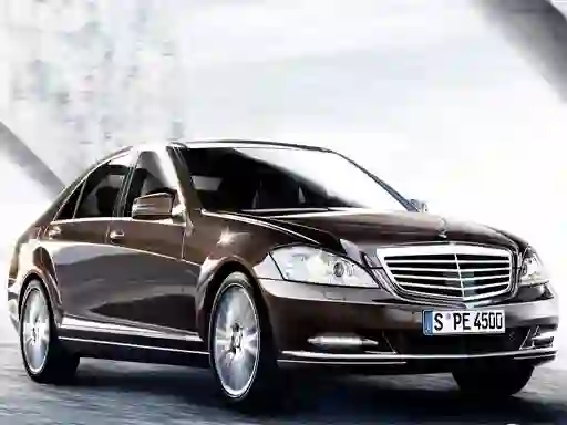 Spēle Luxury Sedan Suzzle online