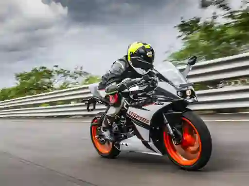 Spēle RC 125 Action online