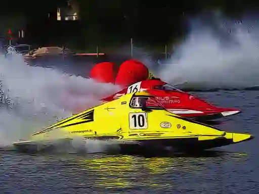 Spēle Motor Racing Boat online