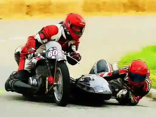 Spēle Sidecar Racing Puzzle online