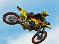 Spēle Traks motokrosa lec finierzāģis  online
