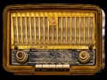 Spēle Old Tube Radio finierzāģis  online
